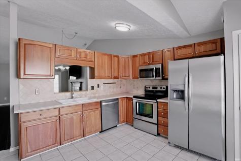 10689 Ashview Drive Fishers IN 46038