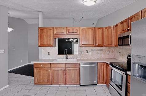 10689 Ashview Drive Fishers IN 46038