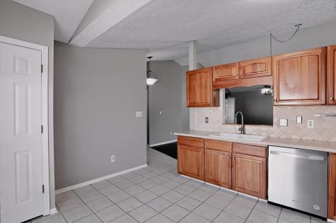 10689 Ashview Drive Fishers IN 46038
