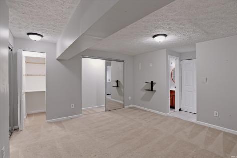 10689 Ashview Drive Fishers IN 46038