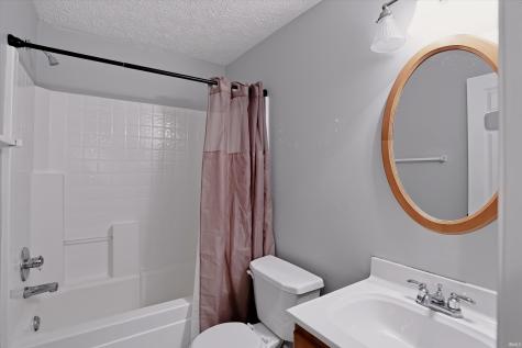 10689 Ashview Drive Fishers IN 46038