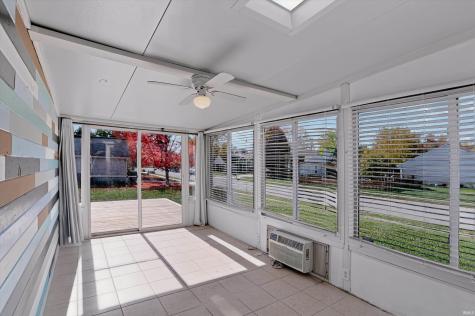 10689 Ashview Drive Fishers IN 46038