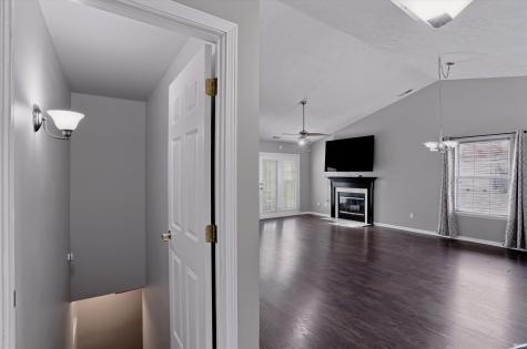 10689 Ashview Drive Fishers IN 46038