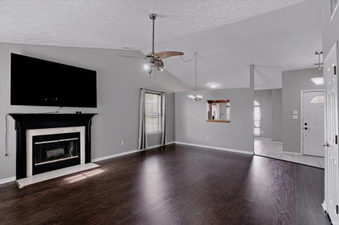 10689 Ashview Drive Fishers IN 46038