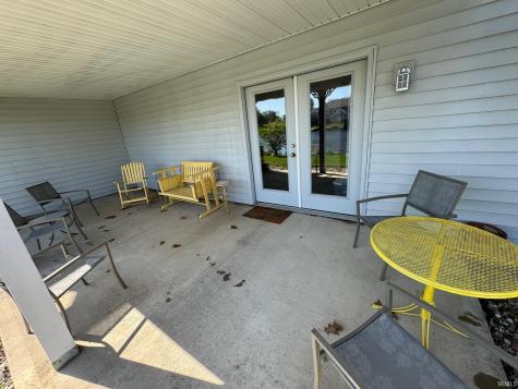 1728 Colonial Drive Rochester IN 46975