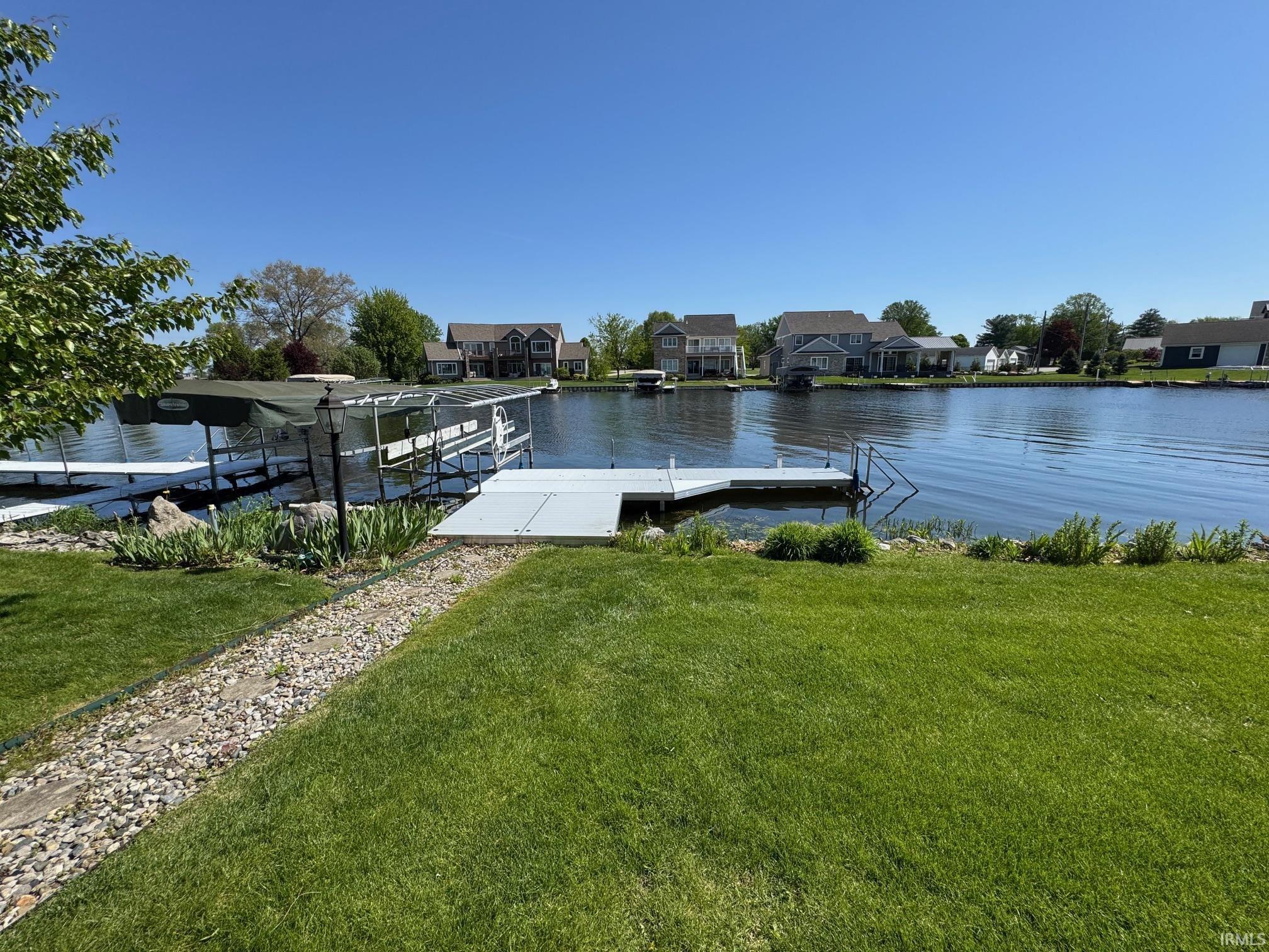 1728 Colonial Drive Rochester IN 46975