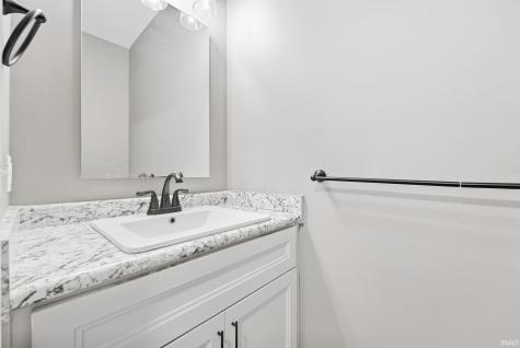 6119 Altadena Drive Fort Wayne IN 46816