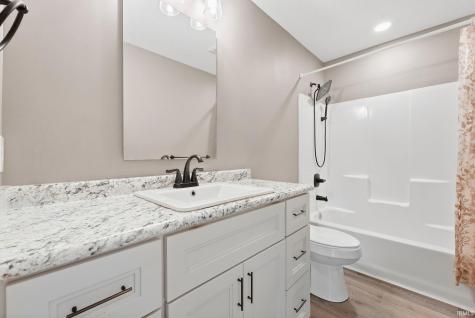 6119 Altadena Drive Fort Wayne IN 46816