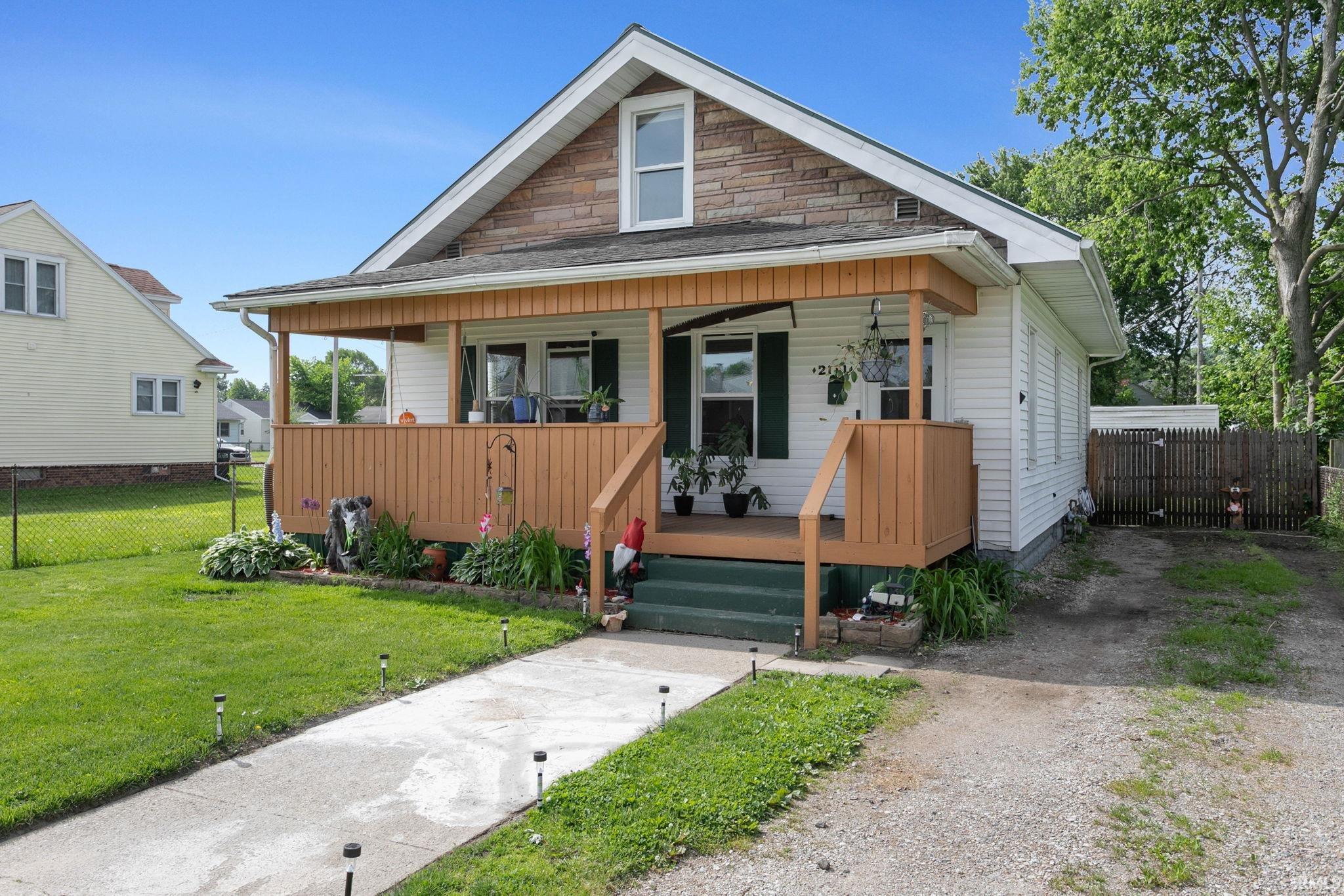 2111 W 6th Street Mishawaka IN 46544