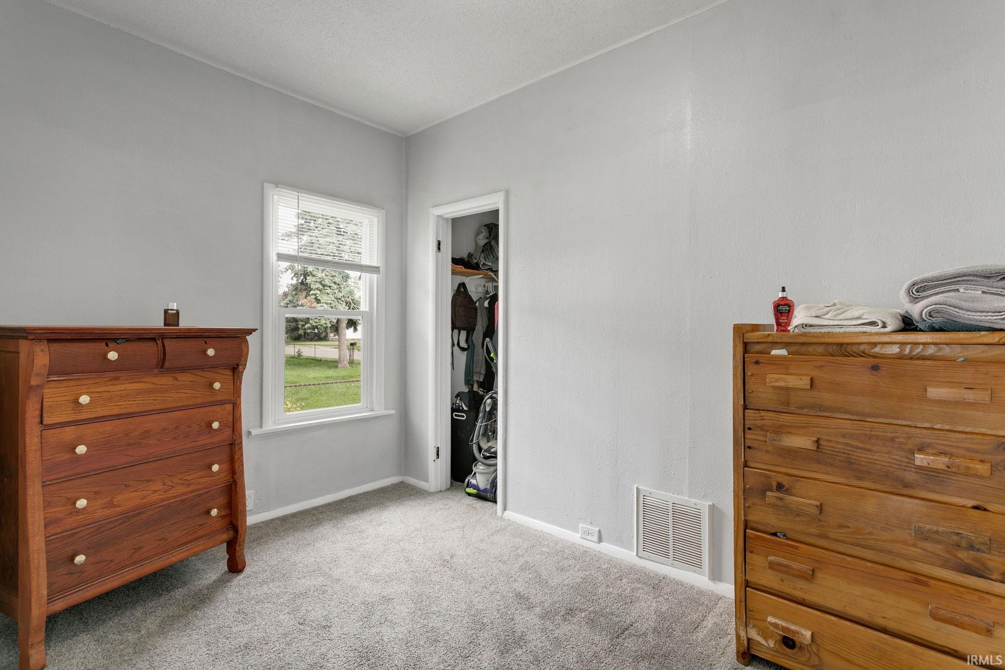 2111 W 6th Street Mishawaka IN 46544
