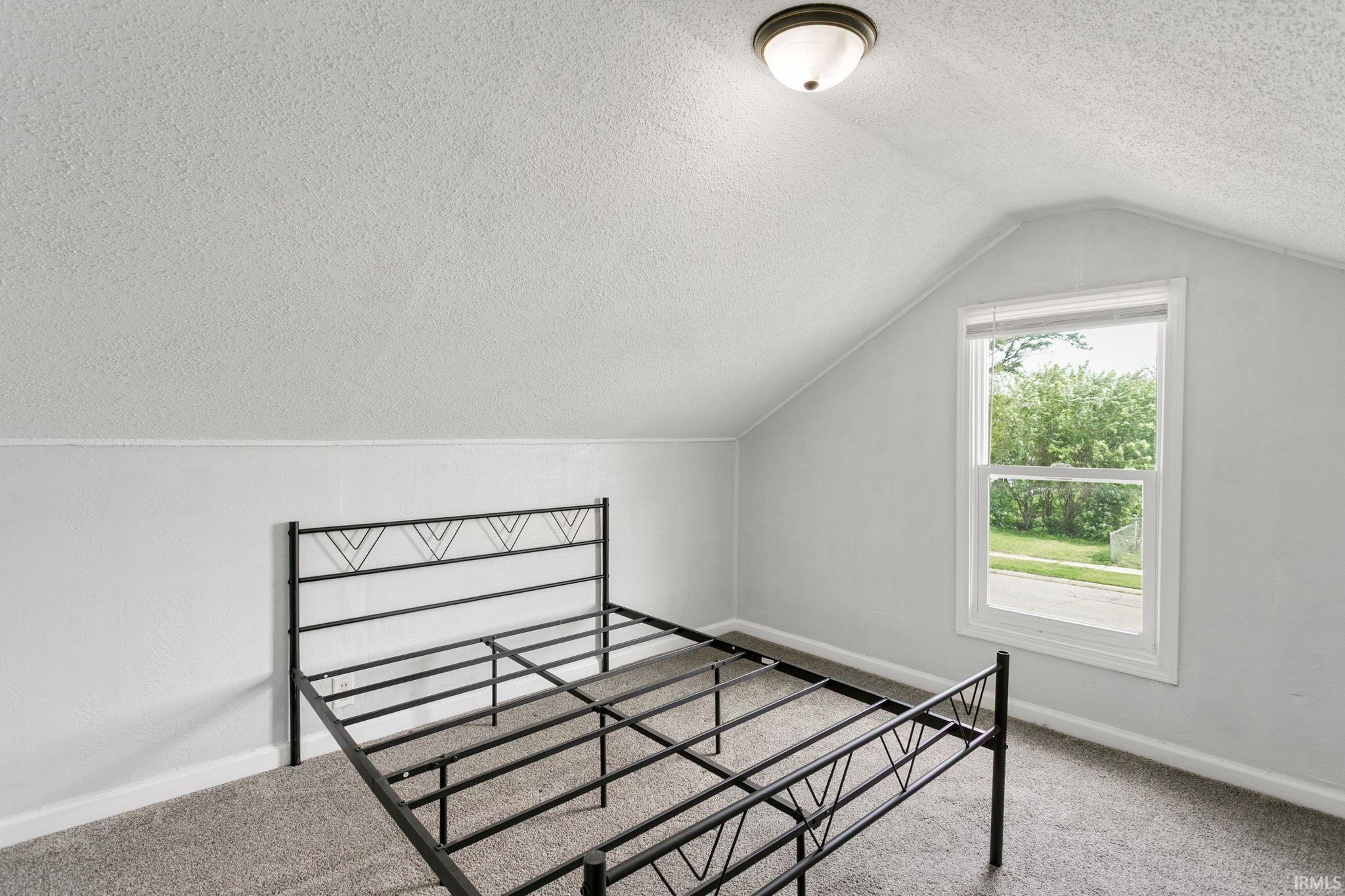 2111 W 6th Street Mishawaka IN 46544
