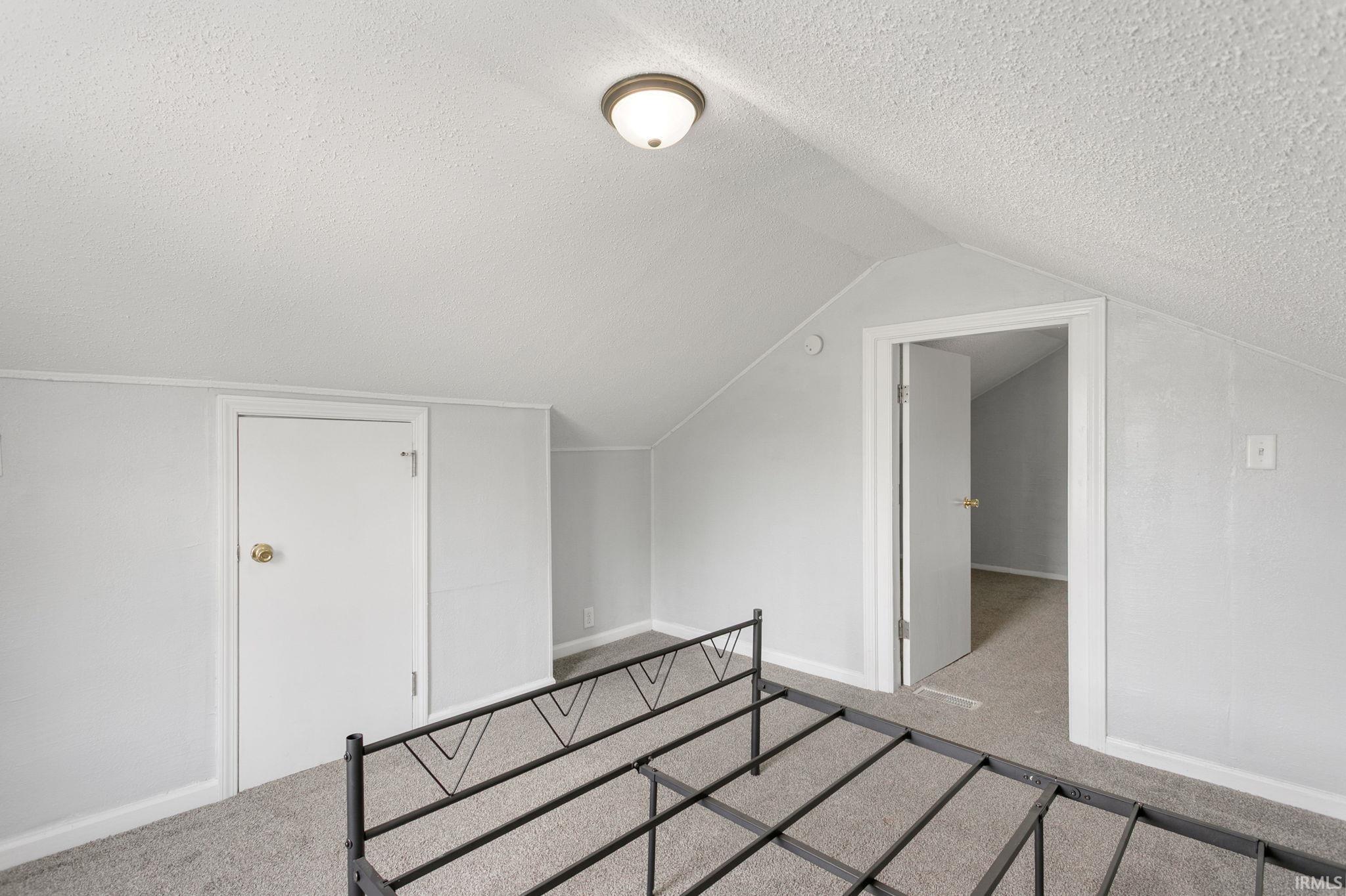 2111 W 6th Street Mishawaka IN 46544
