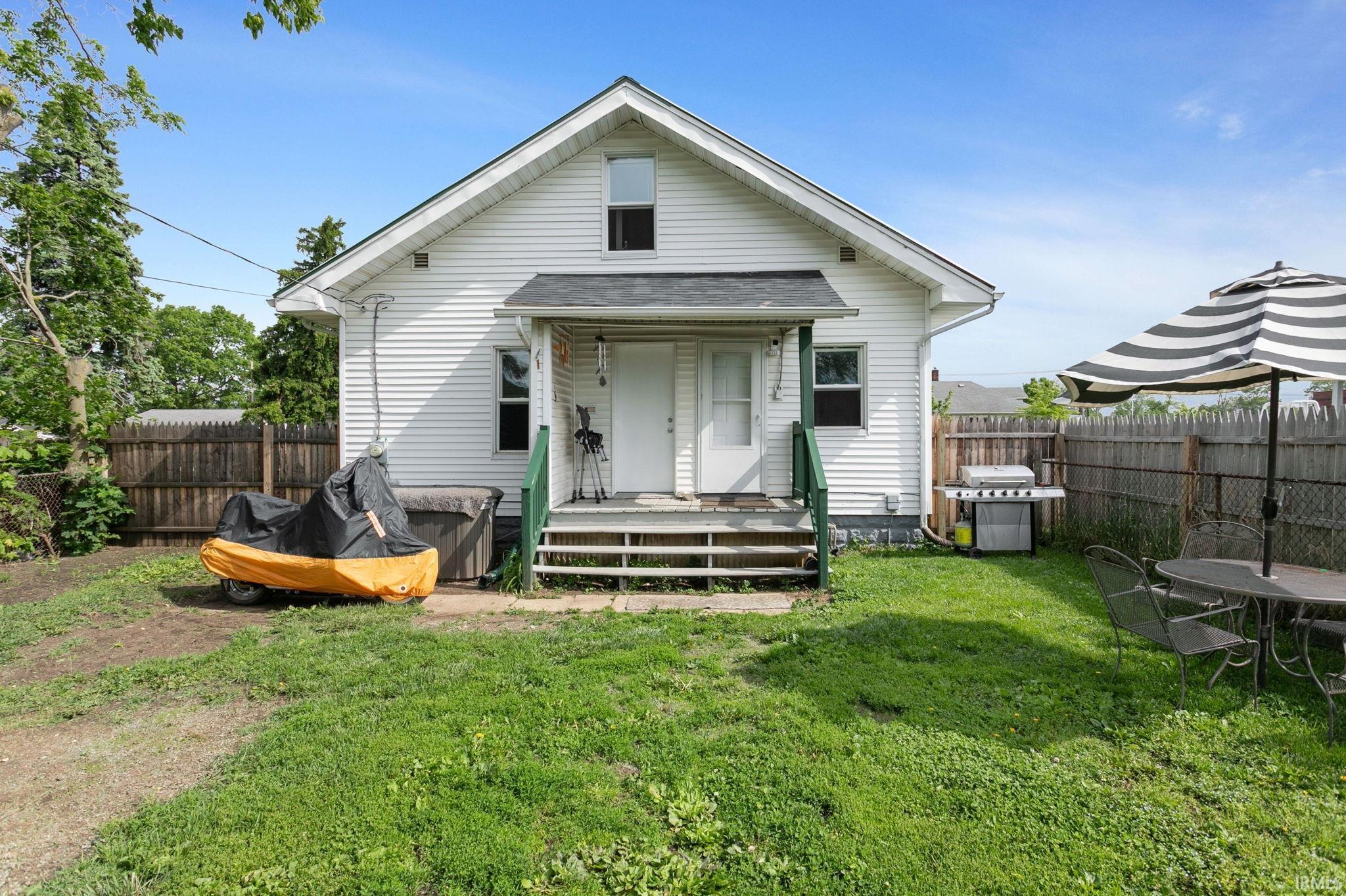 2111 W 6th Street Mishawaka IN 46544
