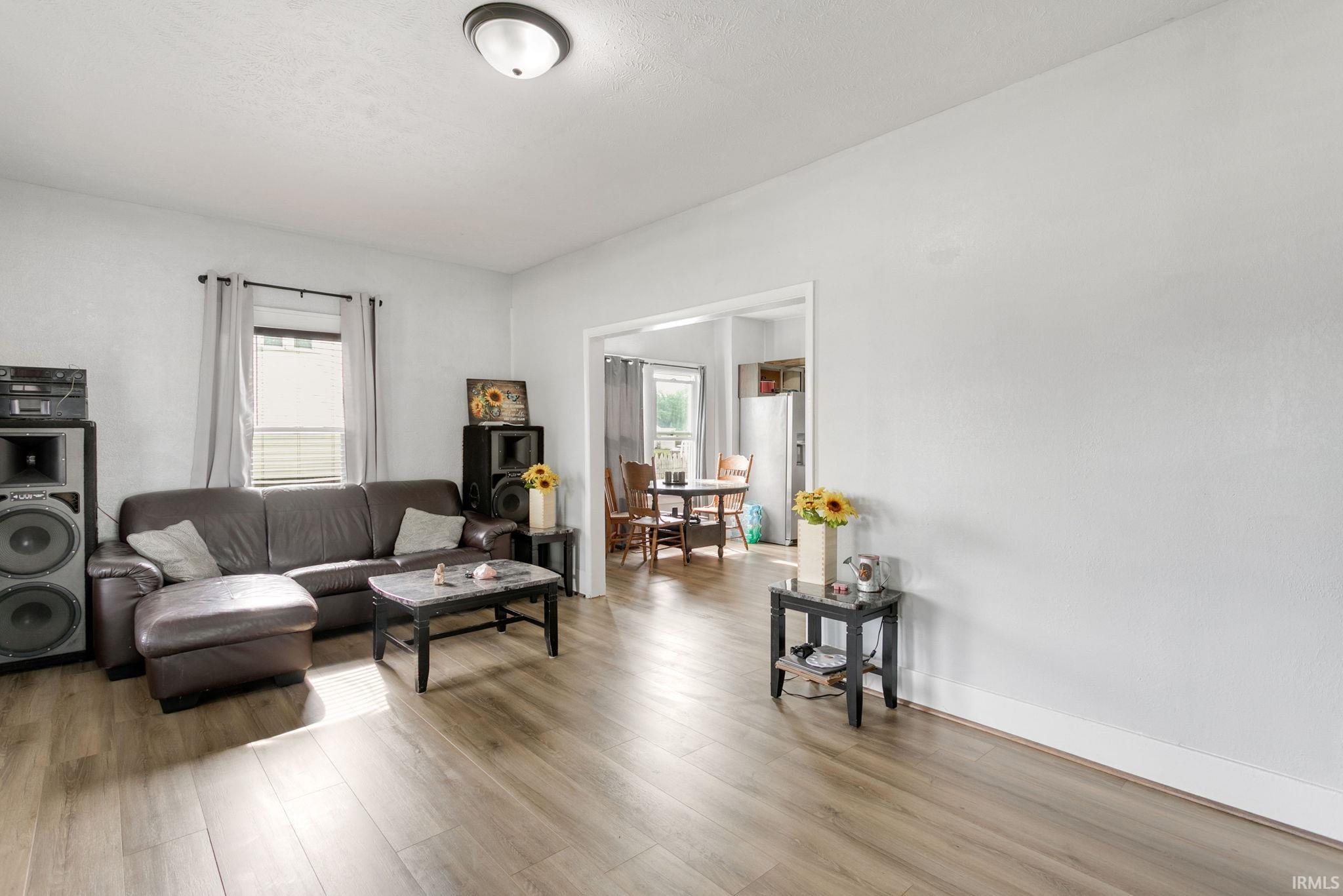 2111 W 6th Street Mishawaka IN 46544