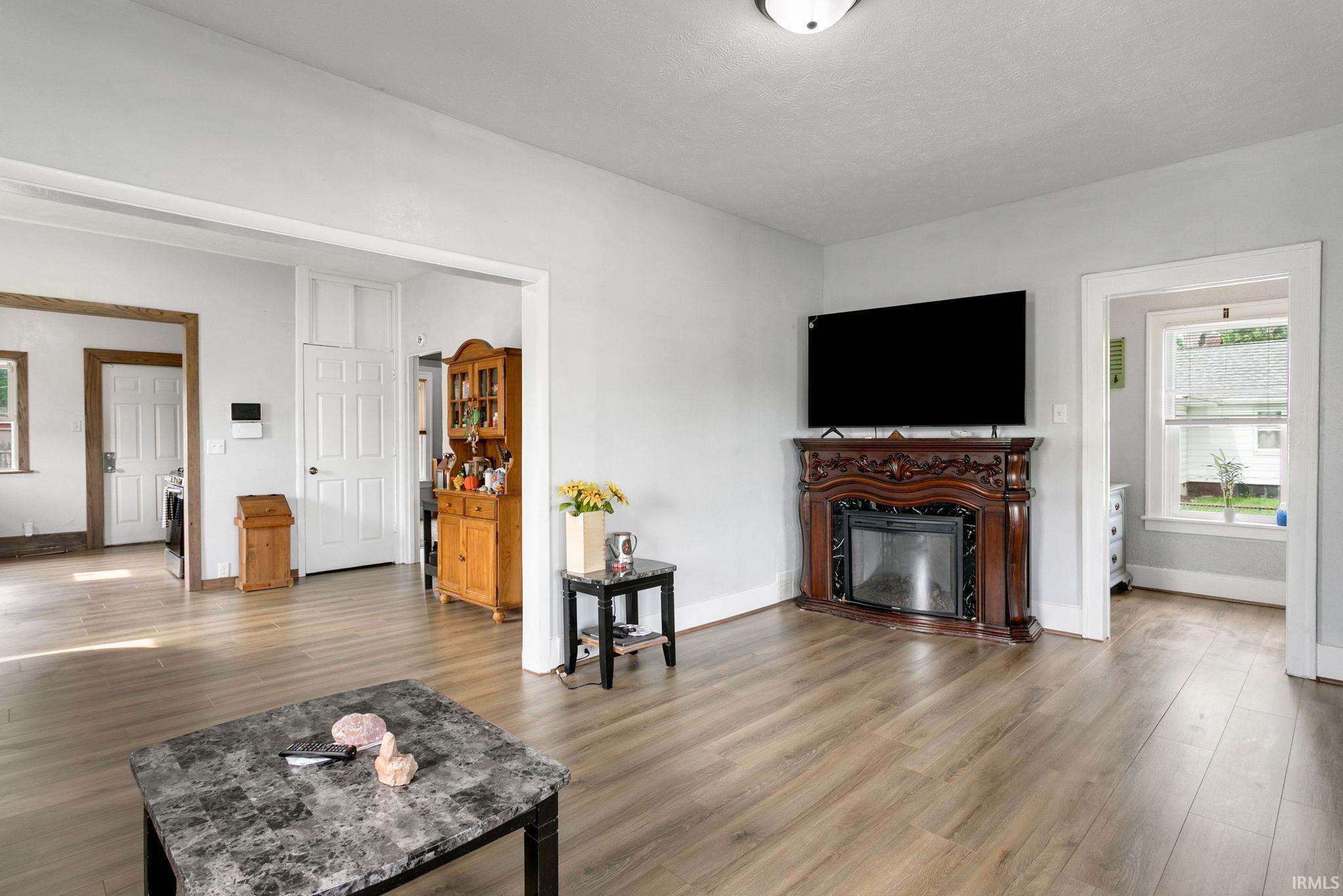 2111 W 6th Street Mishawaka IN 46544
