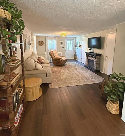 16073 Mcbride Bluff Road Shoals IN 47581