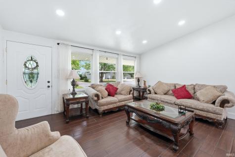601 W Union Street Ligonier IN 46767