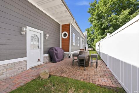 11889 N Forest Drive Syracuse IN 46567