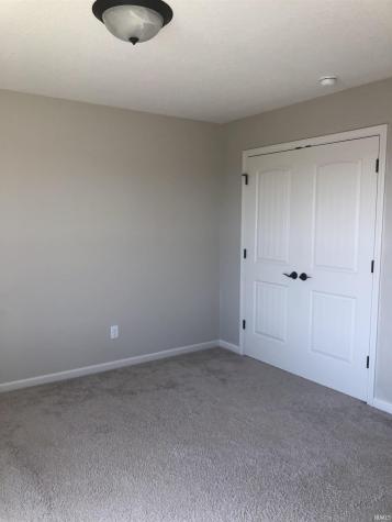 1560 Glen Hollow Drive Fort Wayne IN 46814