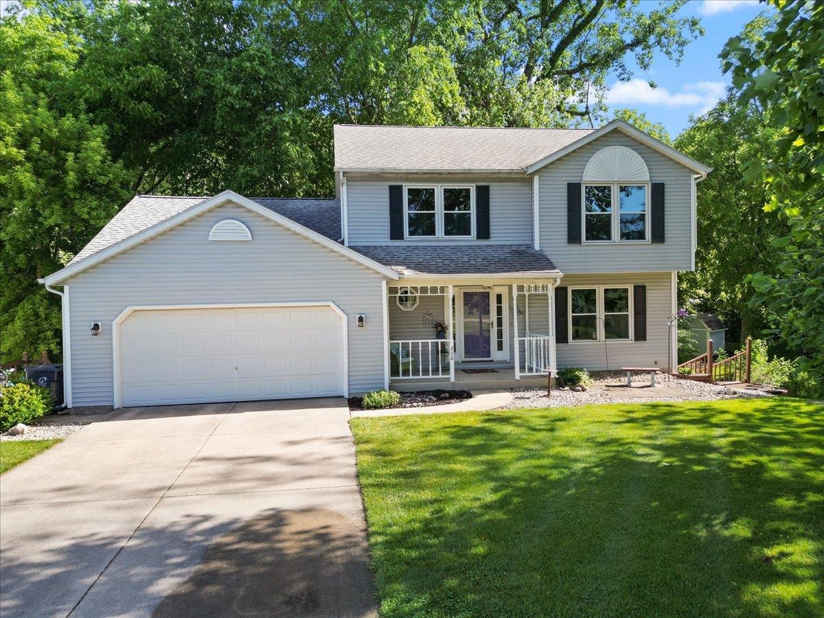 208 S East Ridge Drive North Warsaw IN 46582