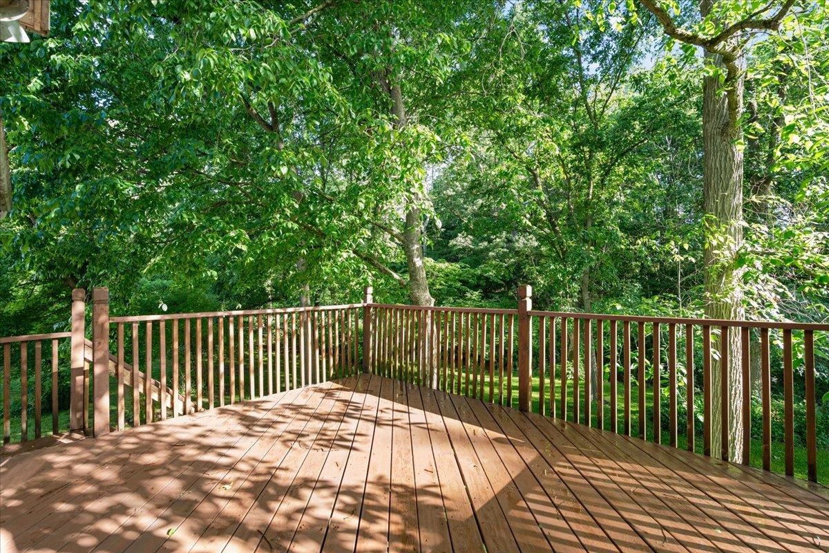 208 S East Ridge Drive North Warsaw IN 46582