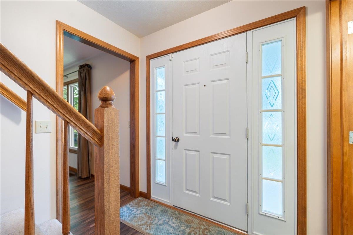208 S East Ridge Drive North Warsaw IN 46582