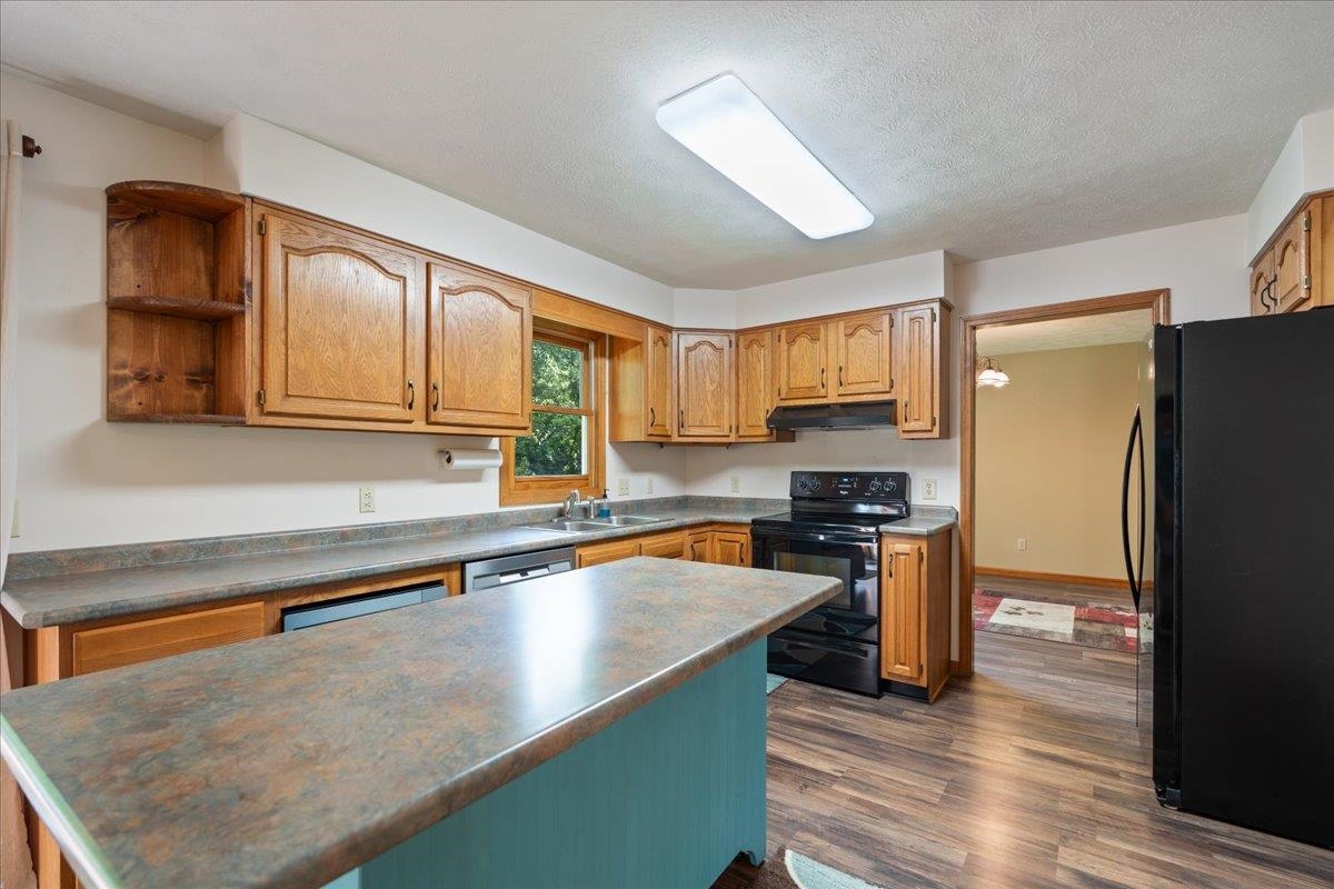 208 S East Ridge Drive North Warsaw IN 46582
