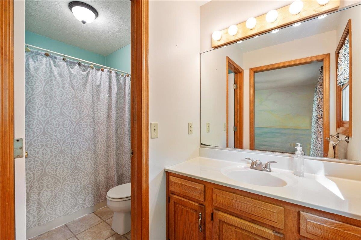 208 S East Ridge Drive North Warsaw IN 46582