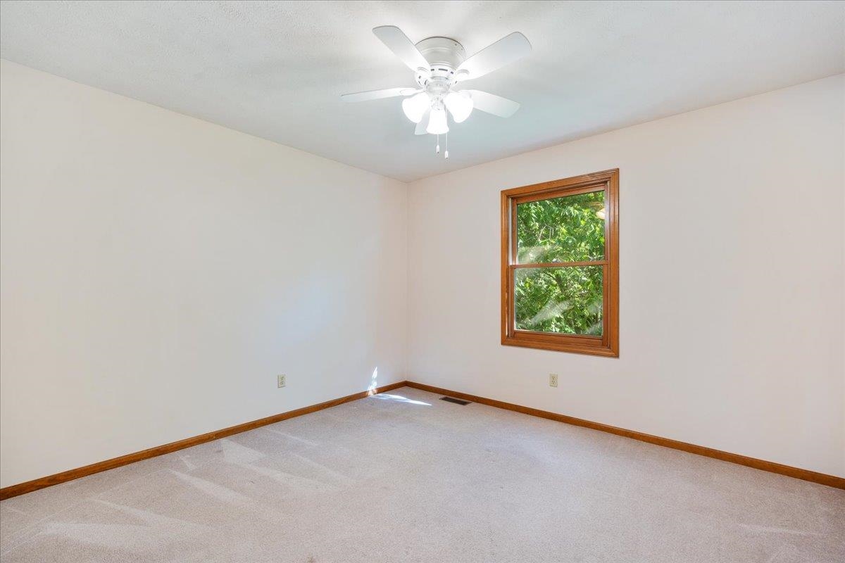 208 S East Ridge Drive North Warsaw IN 46582