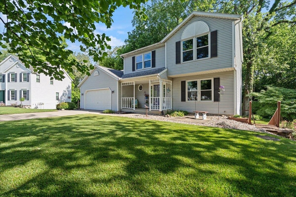 208 S East Ridge Drive North Warsaw IN 46582