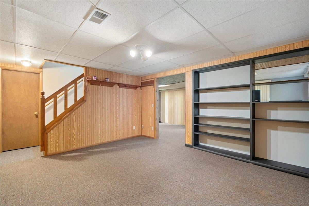 208 S East Ridge Drive North Warsaw IN 46582