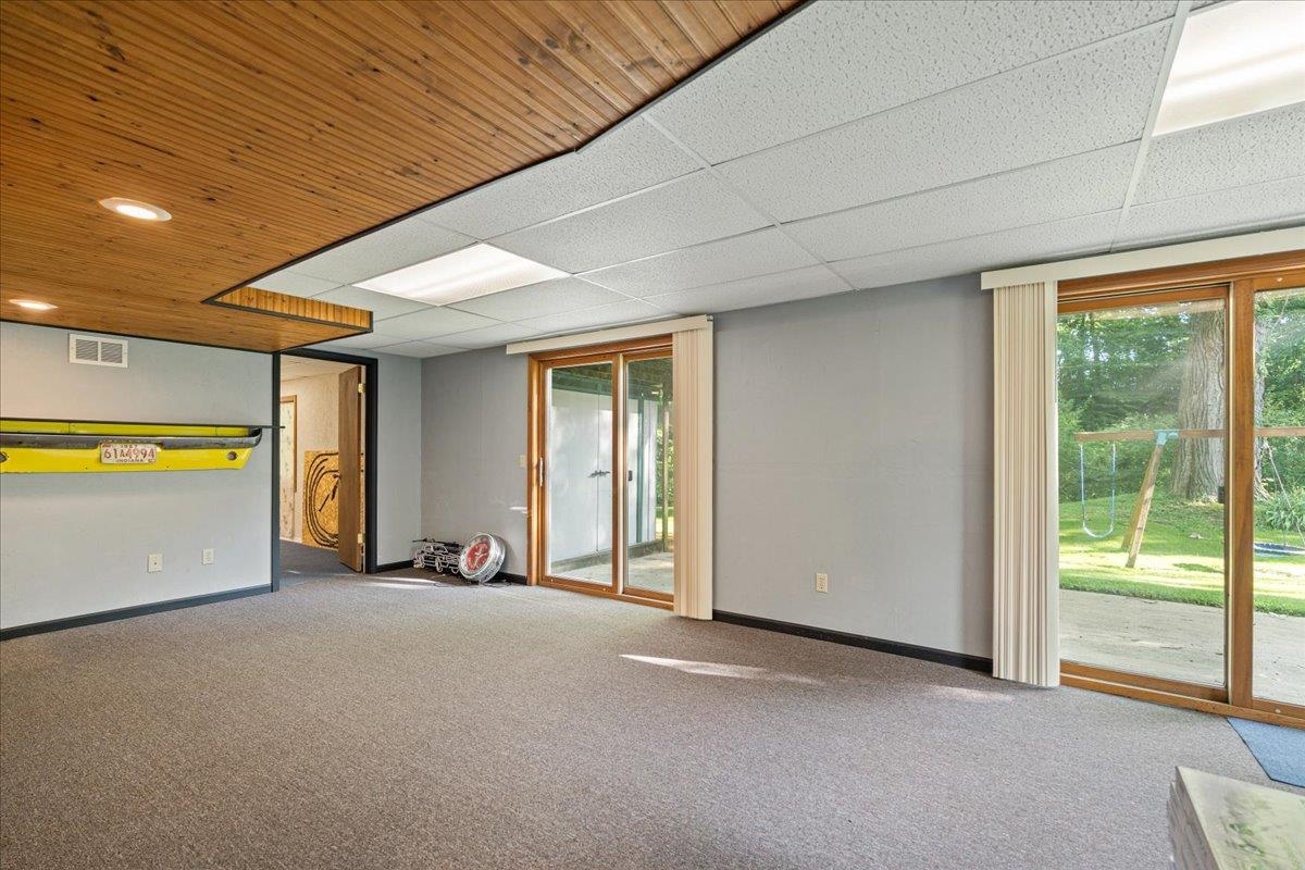 208 S East Ridge Drive North Warsaw IN 46582