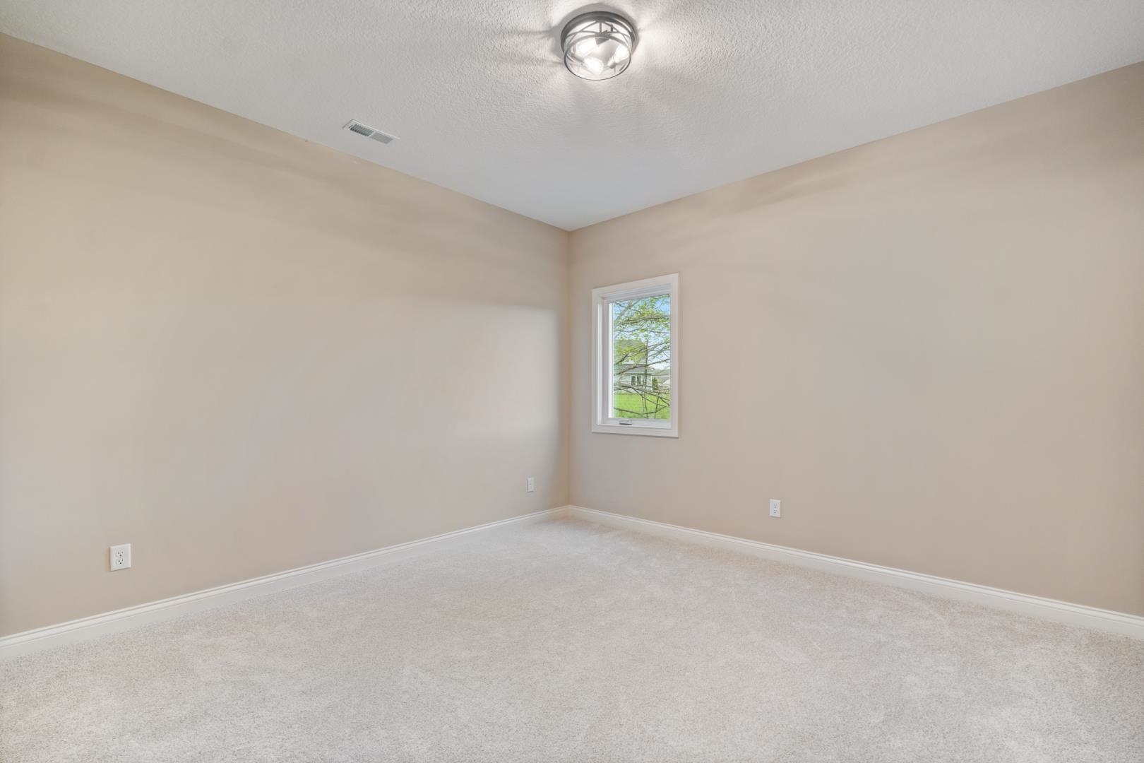 2252 Highlander Drive Warsaw IN 46580