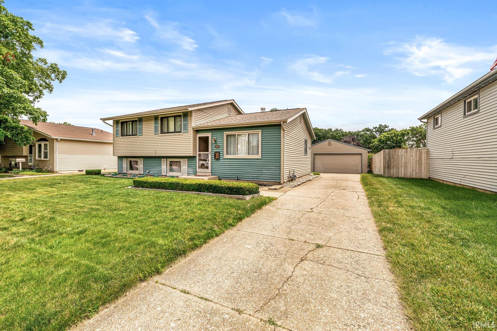 1810 Hass Drive South Bend IN 46635