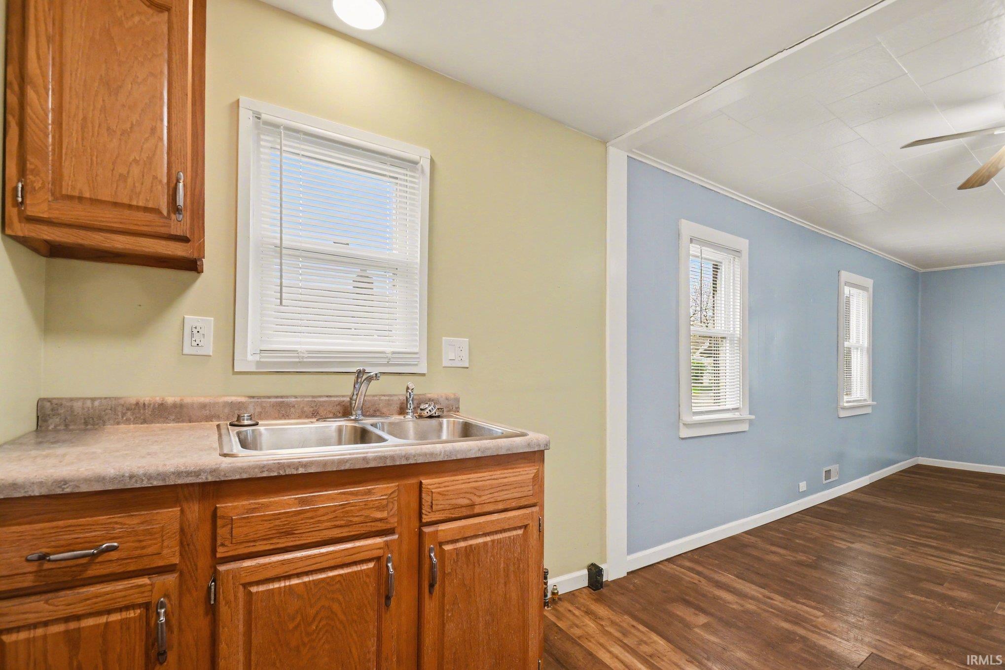 206 Helen Avenue Mishawaka IN 46544
