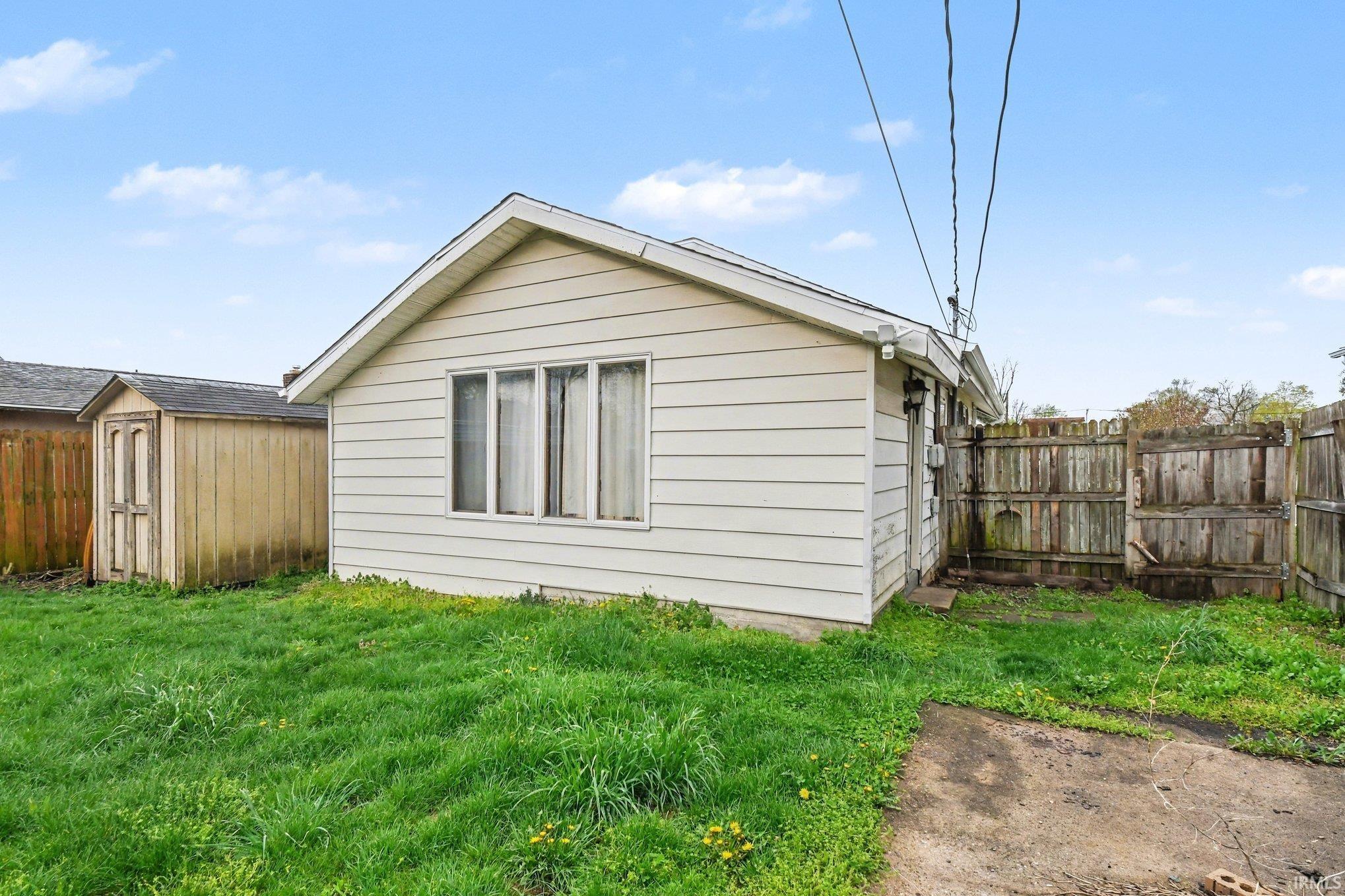 206 Helen Avenue Mishawaka IN 46544