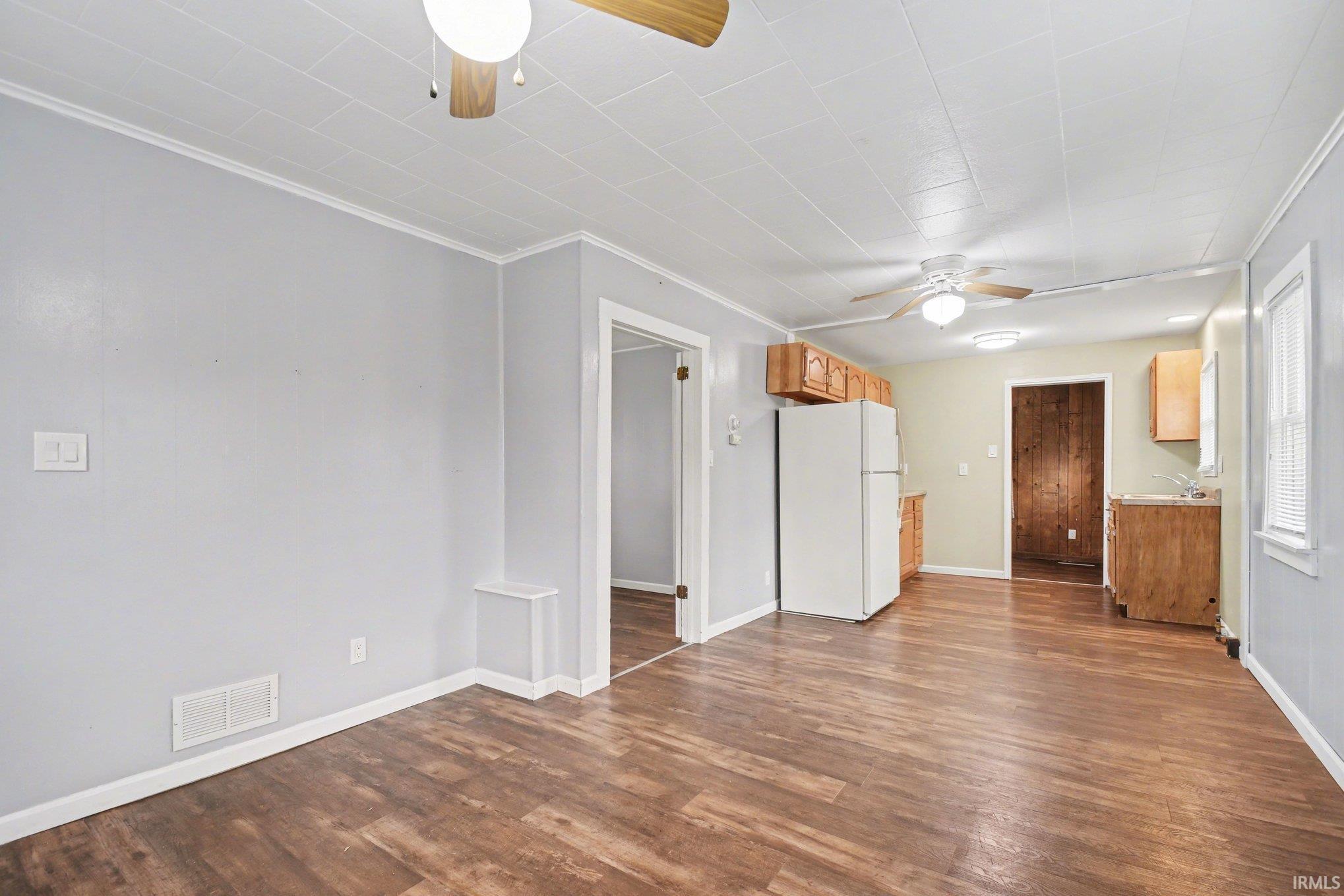 206 Helen Avenue Mishawaka IN 46544