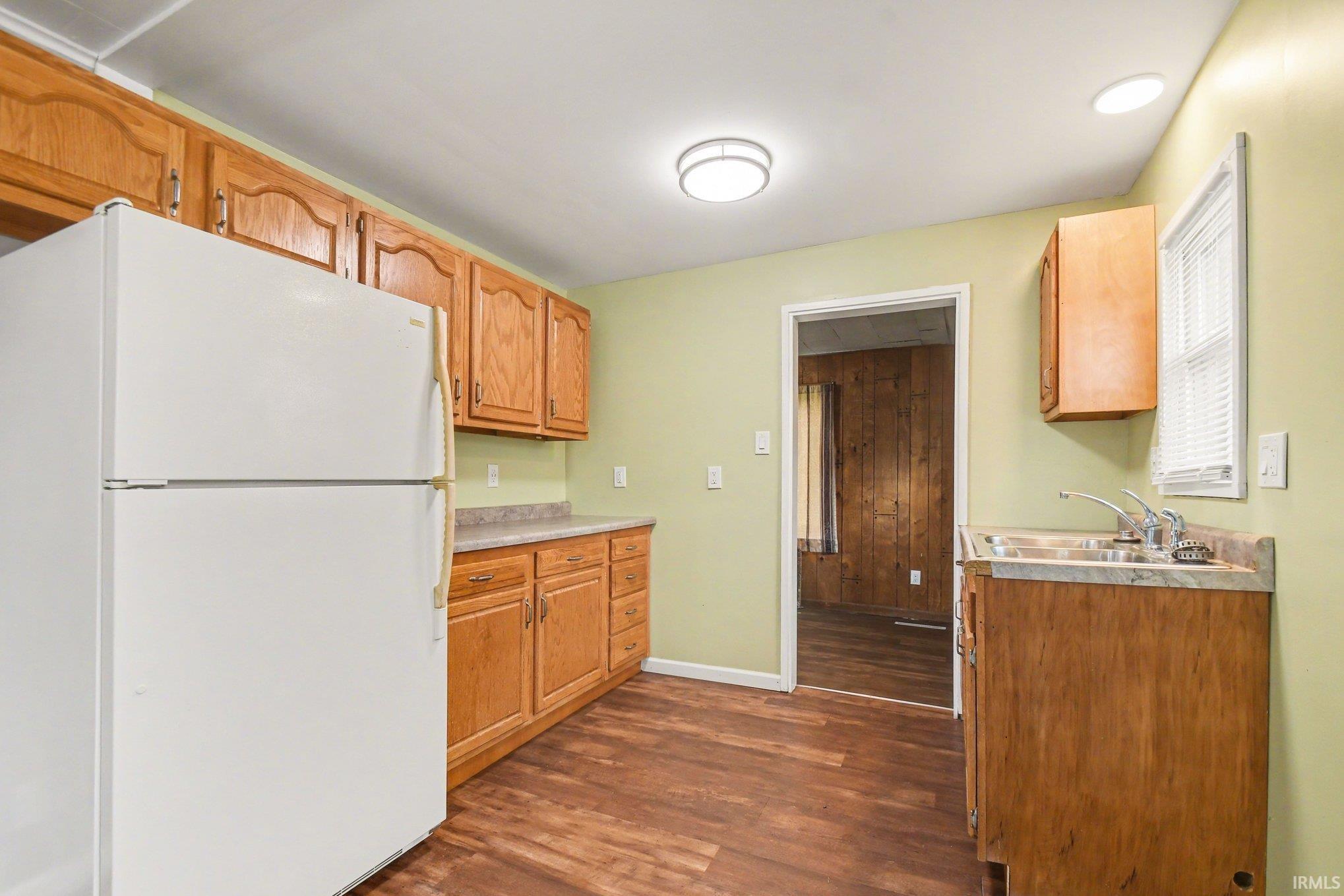 206 Helen Avenue Mishawaka IN 46544