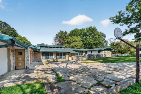 2112 W Sun Valley Parkway Muncie IN 47303