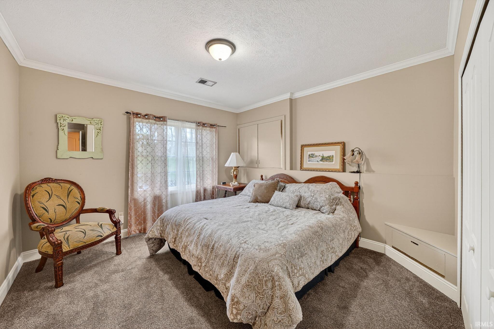 51801 Vance Vista Court South Bend IN 46628