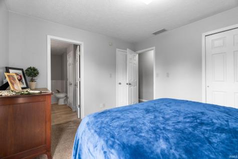 5308 E Chandler Drive Monticello IN 47960
