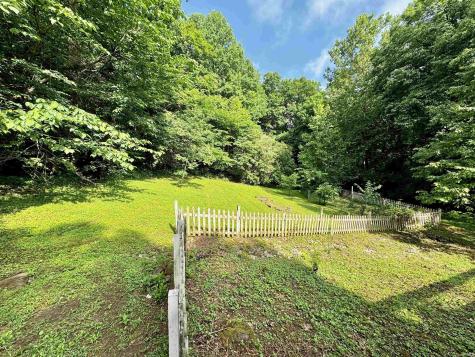 4452 W Popcorn Road Springville IN 47462