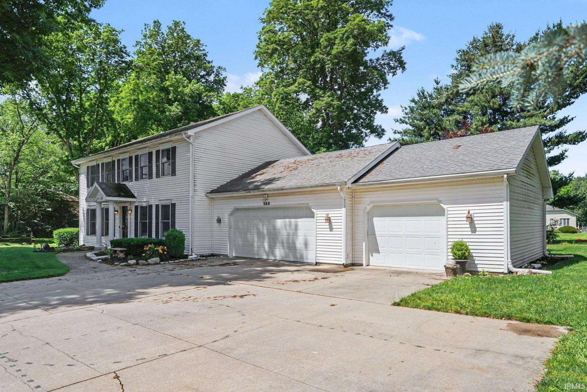 559 S Birkey Street Bremen IN 46506