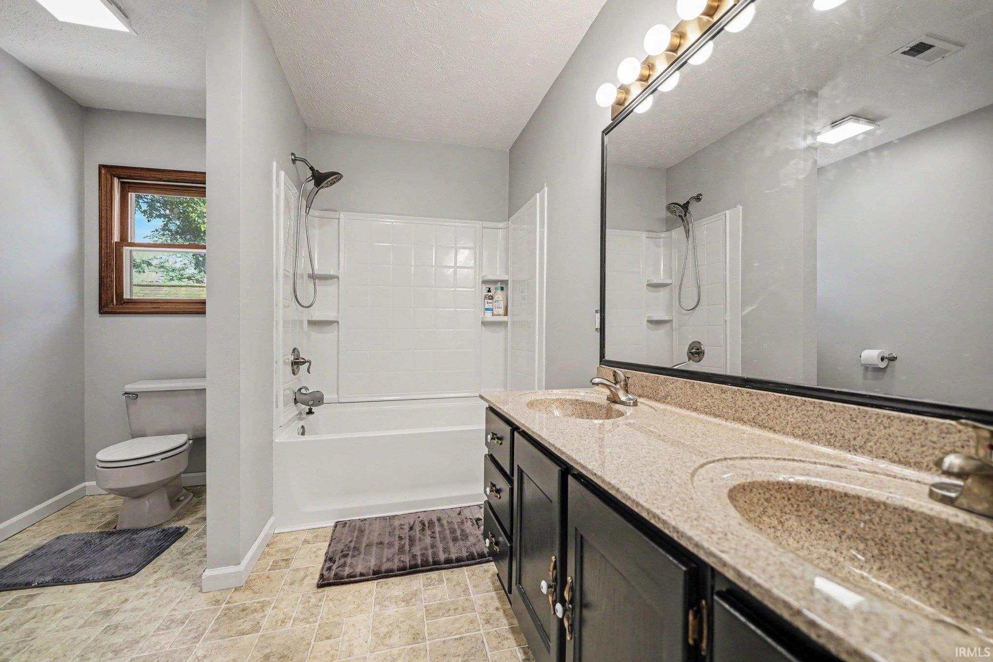 559 S Birkey Street Bremen IN 46506