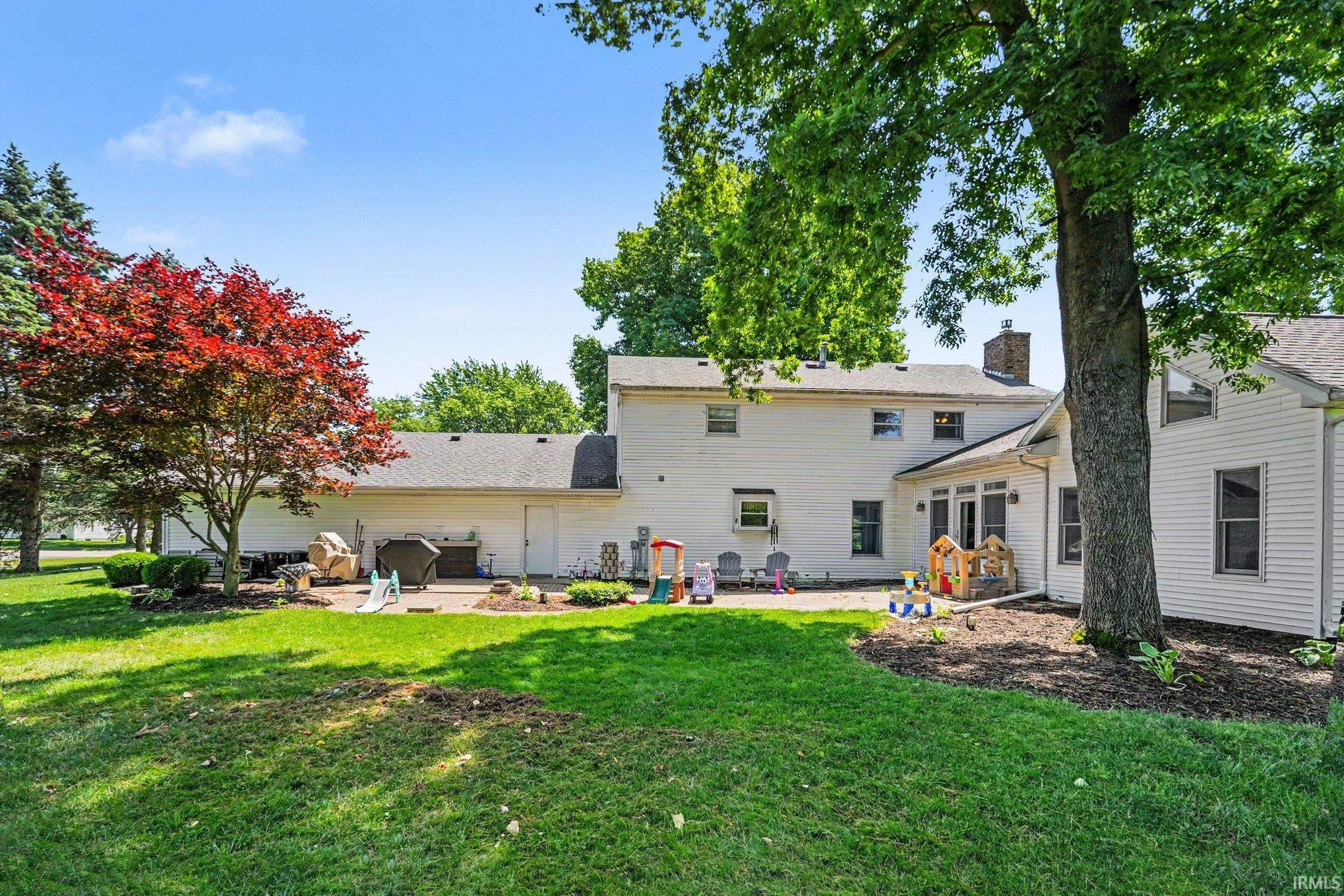 559 S Birkey Street Bremen IN 46506