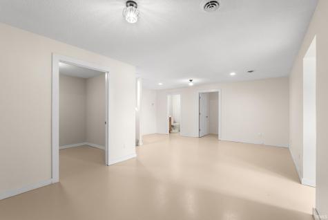 64 W Lakeside Drive North Manchester IN 46962
