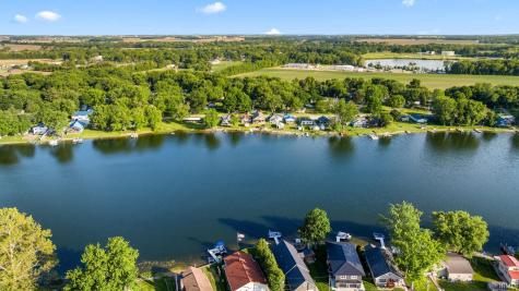 64 W Lakeside Drive North Manchester IN 46962