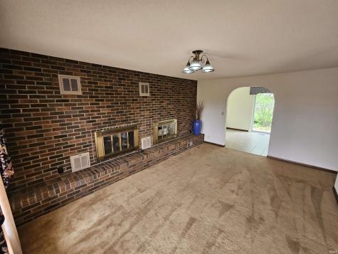 1346 S 6th Street Road Vincennes IN 47591