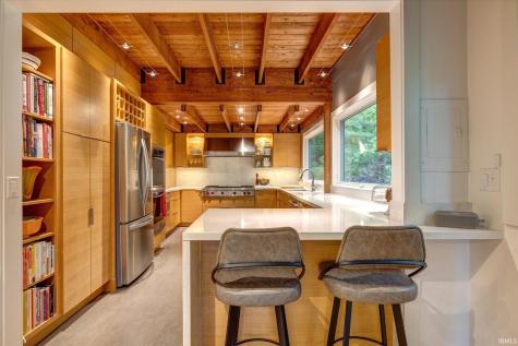 7654 N Shilo Road Unionville IN 47468