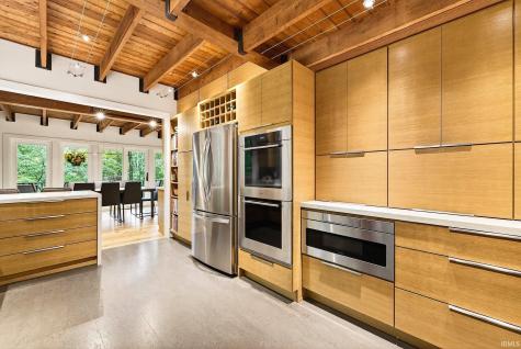 7654 N Shilo Road Unionville IN 47468